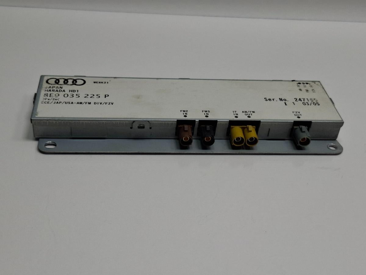 Amplificator antena AUDI A4 III Avant 8ED, B7 2004 - 2008 TDI BKE, BRB 8E9 035 225 P