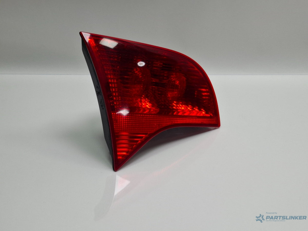 Stop de pe haion stanga AUDI A4 III Avant 8ED, B7 2004 - 2008 TDI BKE, BRB 8E9945093