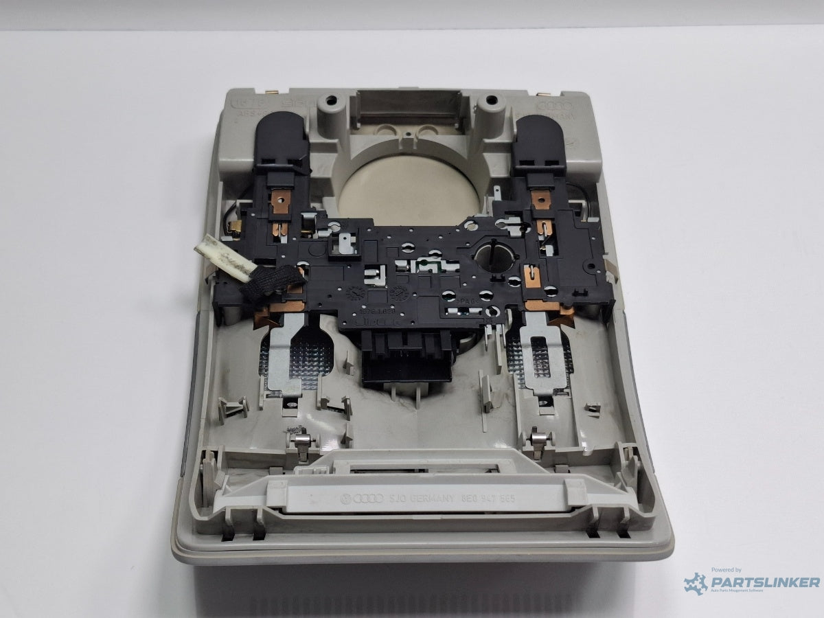 Plafoniera AUDI A4 III Avant 8ED, B7 2004 - 2008 TDI BKE, BRB 8E0947565