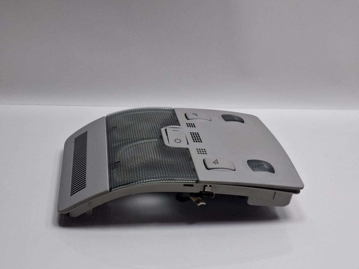Plafoniera AUDI A4 III Avant 8ED, B7 2004 - 2008 TDI BKE, BRB 8E0947565