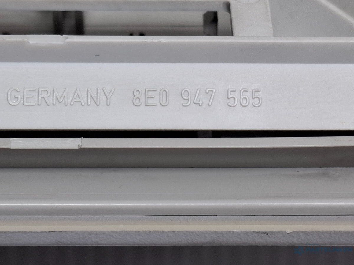 Plafoniera AUDI A4 III Avant 8ED, B7 2004 - 2008 TDI BKE, BRB 8E0947565