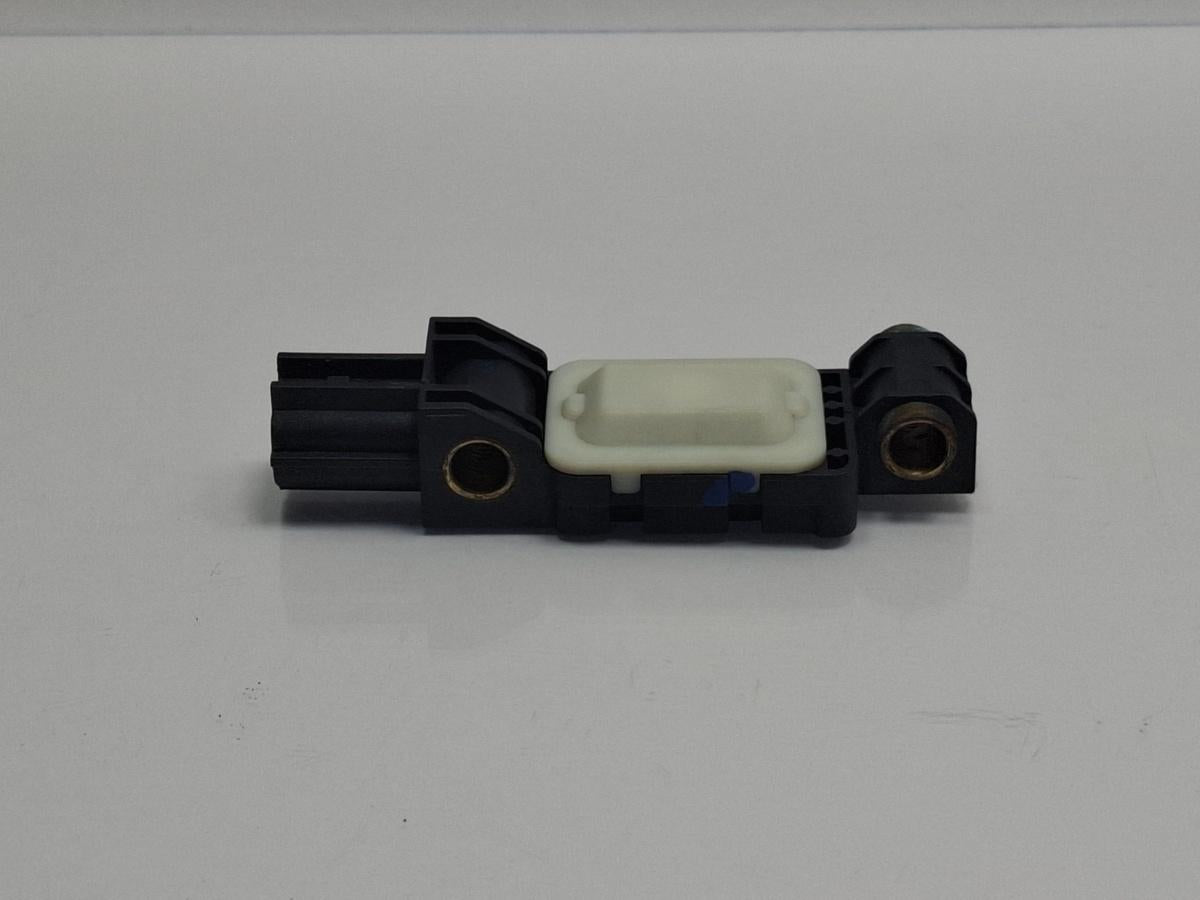 Senzor impact AUDI A4 III Avant 8ED, B7 2004 - 2008 TDI BKE, BRB 8E0959651A