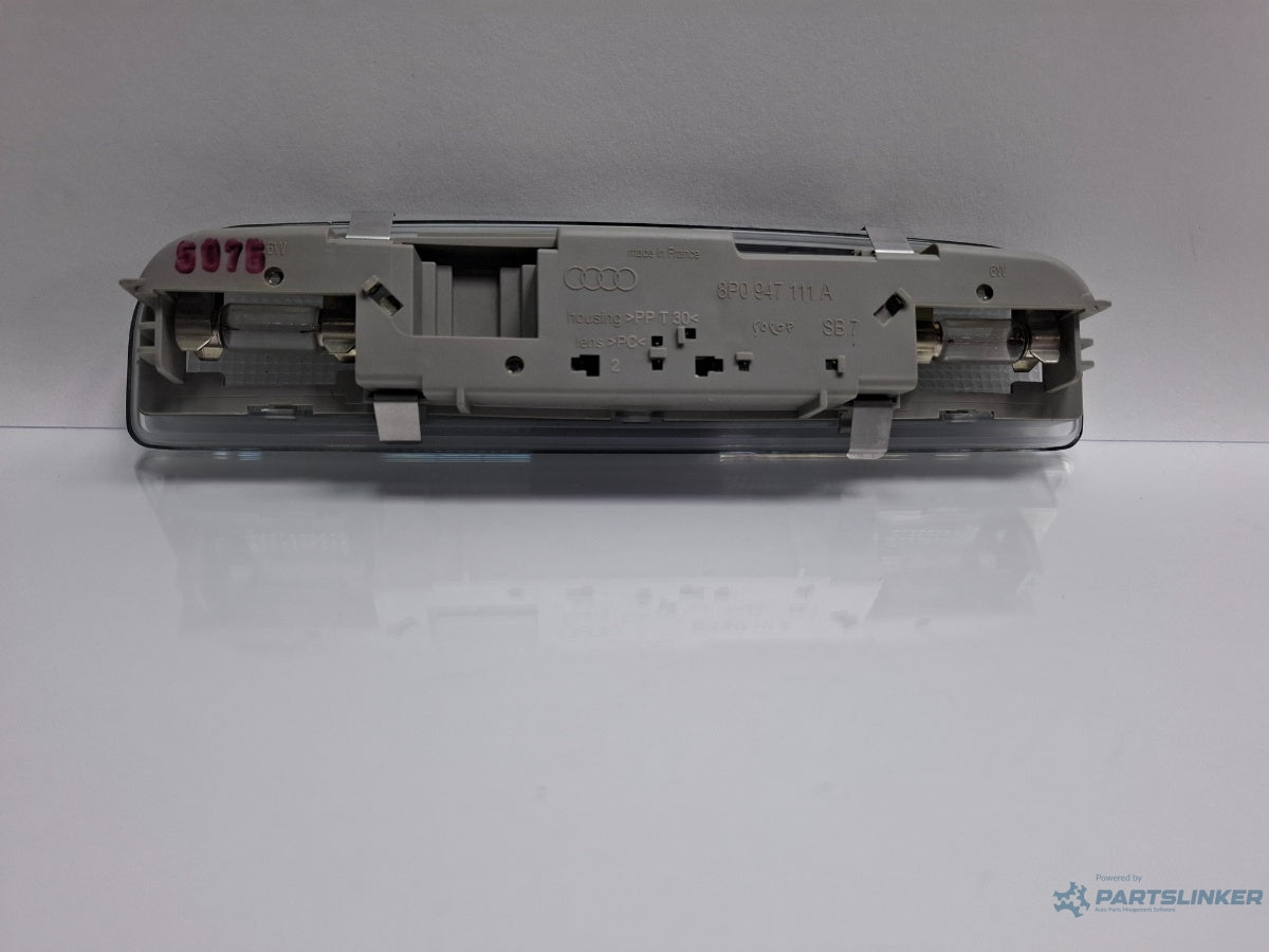 Plafoniera spate AUDI A4 III Avant 8ED, B7 2004 - 2008 TDI BKE, BRB 8P0947111A