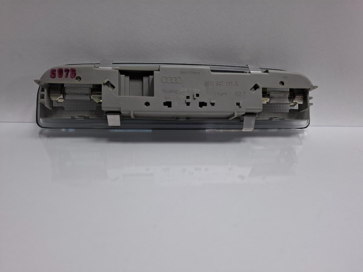 Plafoniera spate AUDI A4 III Avant 8ED, B7 2004 - 2008 TDI BKE, BRB 8P0947111A