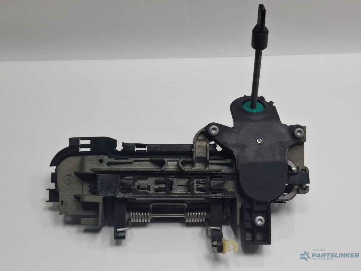 Maner exterior usa  LY9B stanga fata AUDI A4 III Avant 8ED, B7 2004 - 2008 TDI BKE, BRB 8E1837207