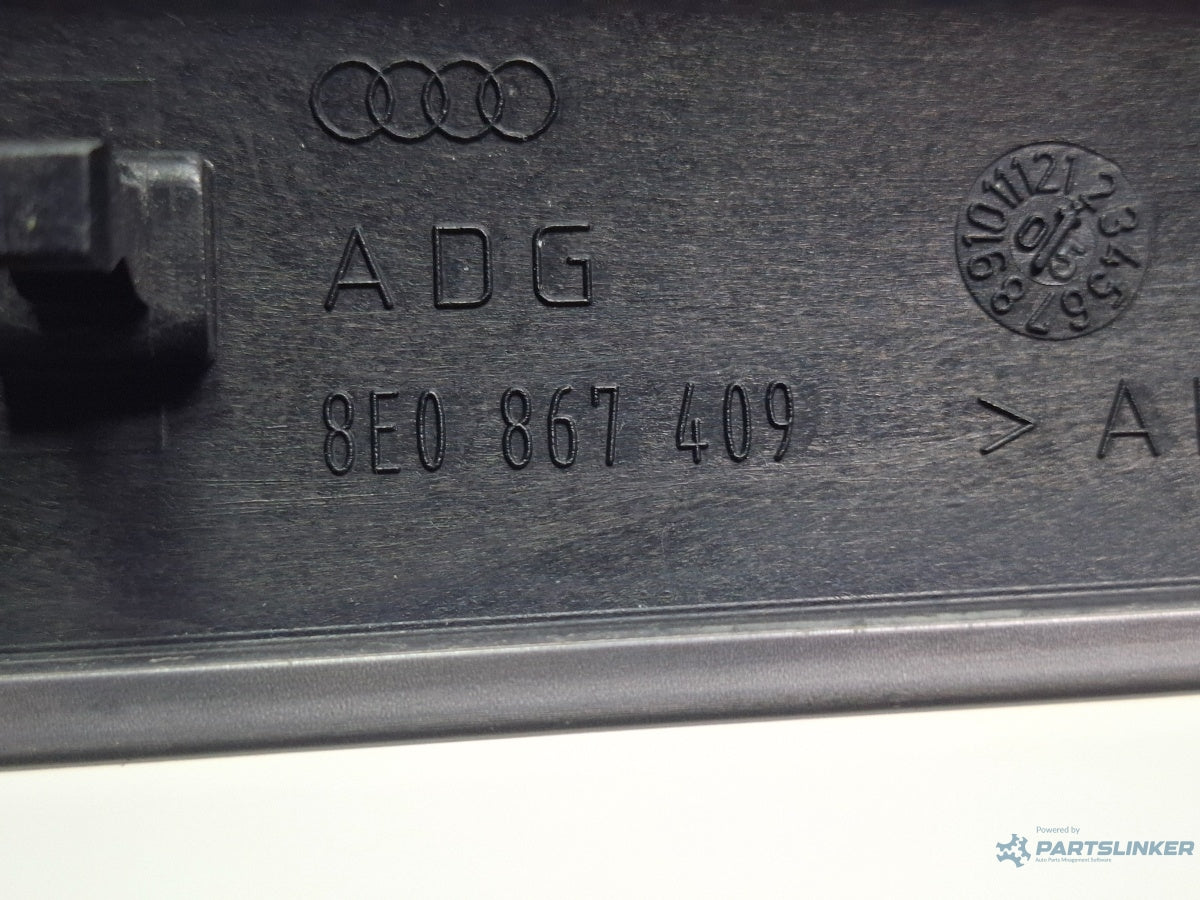 Ornament panou usa stanga fata AUDI A4 III Avant 8ED, B7 2004 - 2008 TDI BKE, BRB 8E0867409