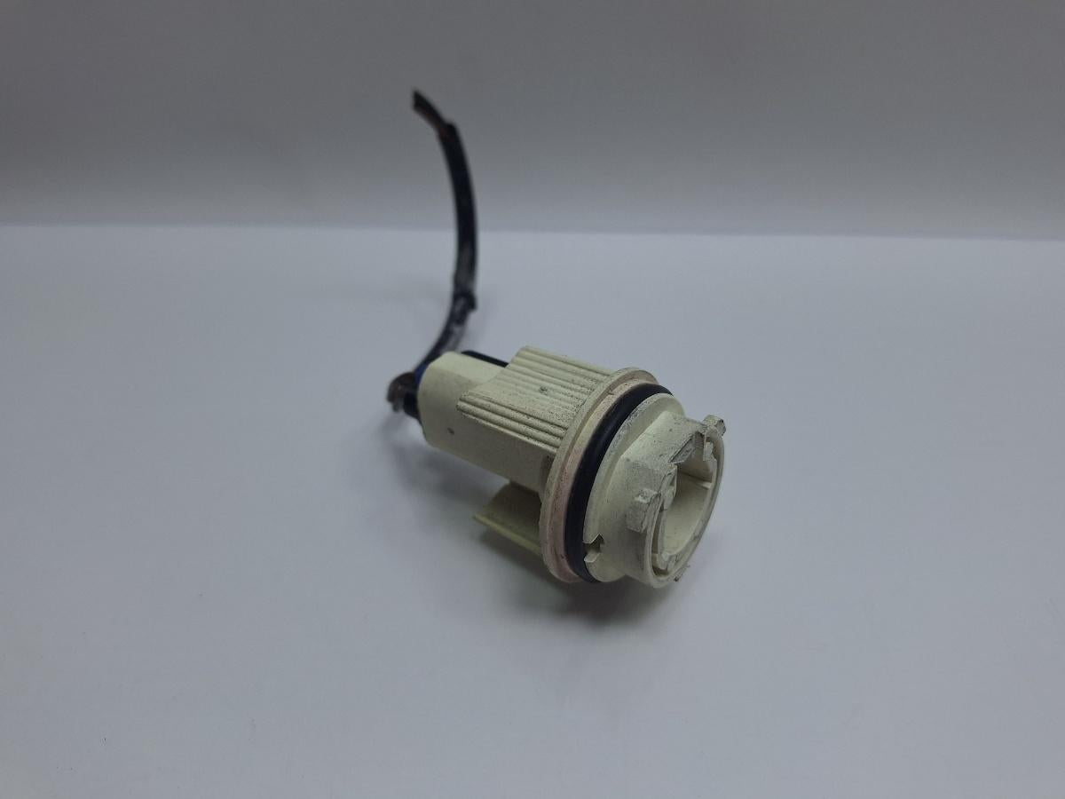 Soclu bec semnalizare  AUDI A4 III Avant 8ED, B7 2004 - 2008 TDI BKE, BRB HELLA 143287 8E0953123