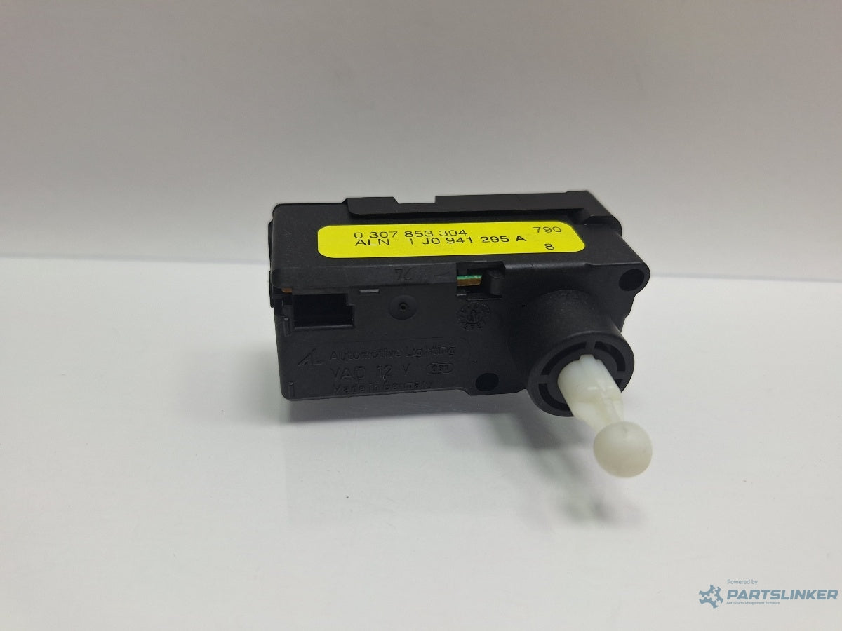 Motoras reglaj nivel far dreapta VOLKSWAGEN TOURAN 1T1, 1T2 2003 - 2010 TDI BMM 1J0941295A