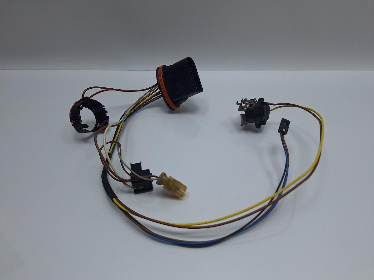 Cablaj far halogen VOLKSWAGEN TOURAN 1T1, 1T2 2003 - 2010 TDI BMM 8L0941953 , 1T1941006B