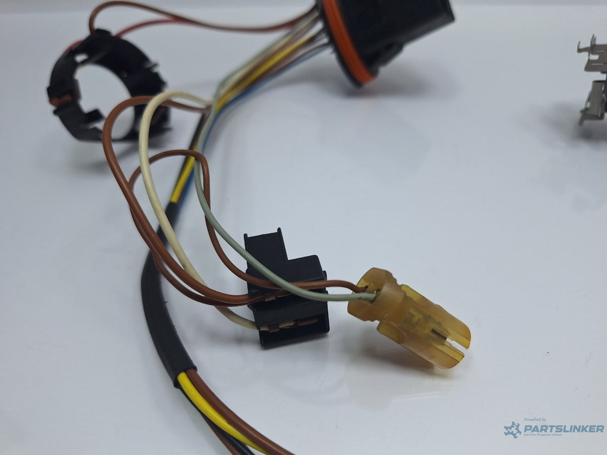 Cablaj far halogen VOLKSWAGEN TOURAN 1T1, 1T2 2003 - 2010 TDI BMM 8L0941953 , 1T1941006B