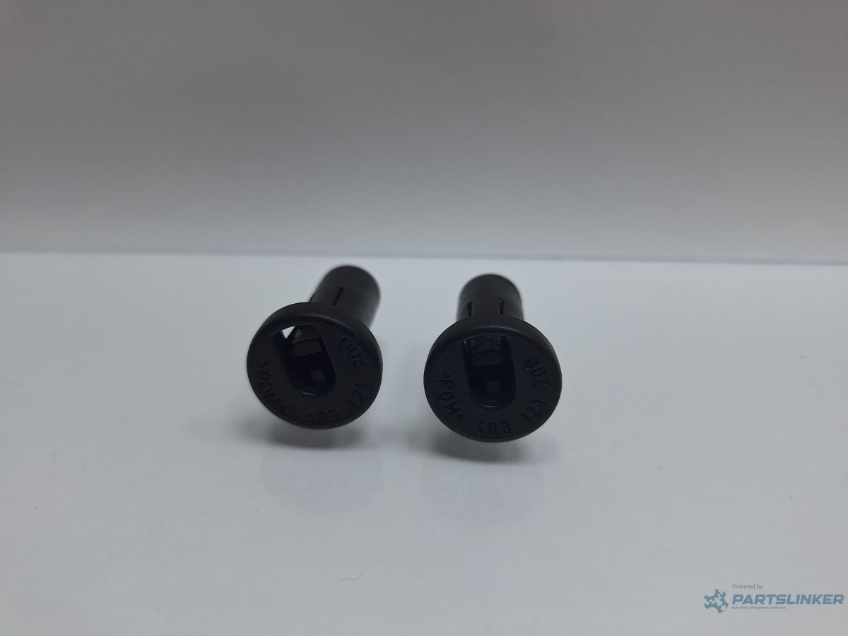 Suporti fixare radiatoare AUDI A4 III Avant 8ED, B7 2004 - 2008 TDI BKE, BRB 4B3121200