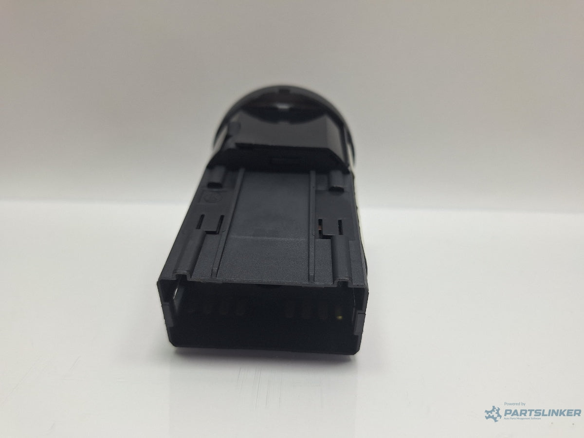 Bloc lumini VOLKSWAGEN PASSAT 3B3 2000 - 2005 1.6 1.6 ALZ 1C0941531A