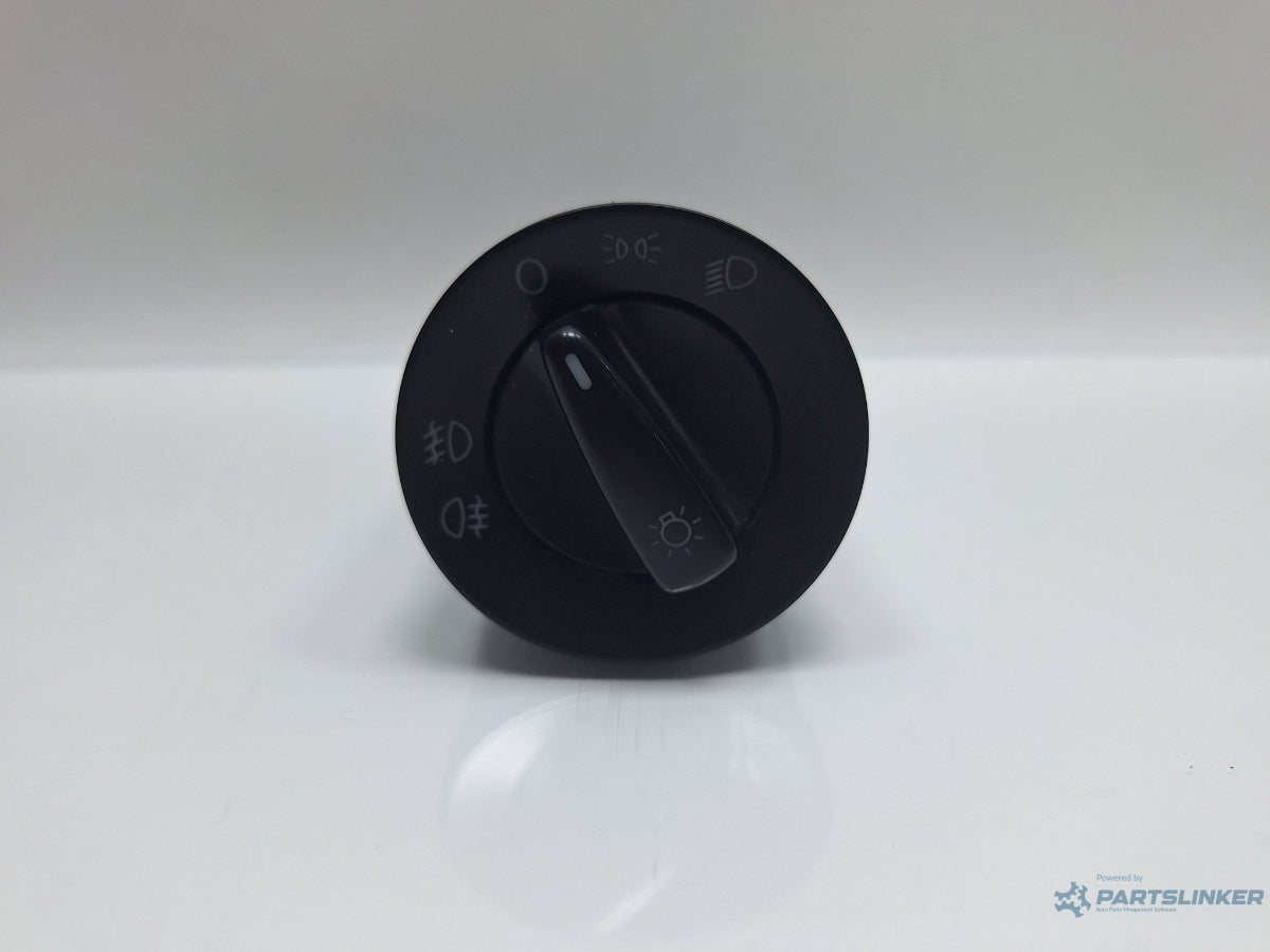 Bloc lumini VOLKSWAGEN PASSAT 3B3 2000 - 2005 1.6 1.6 ALZ 1C0941531A