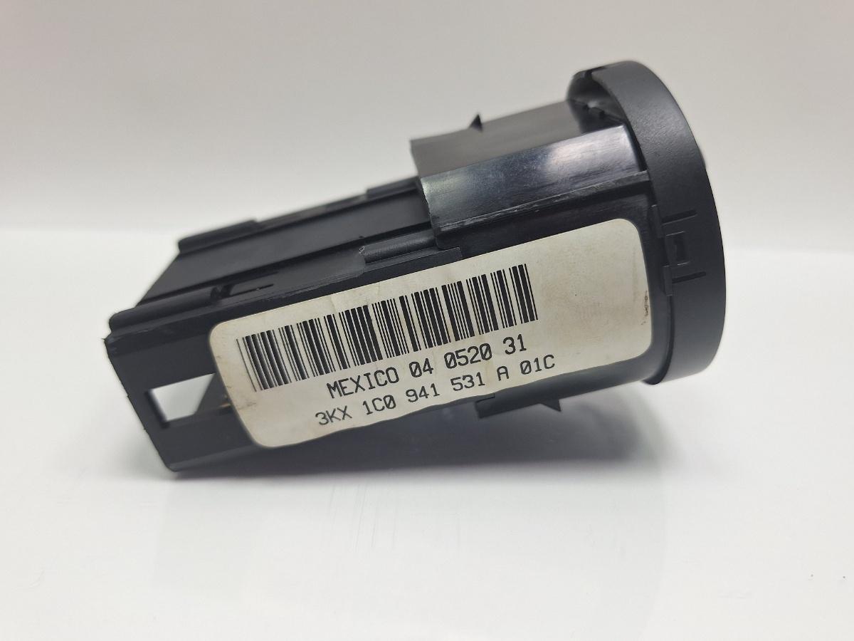 Bloc lumini VOLKSWAGEN PASSAT 3B3 2000 - 2005 1.6 1.6 ALZ 1C0941531A