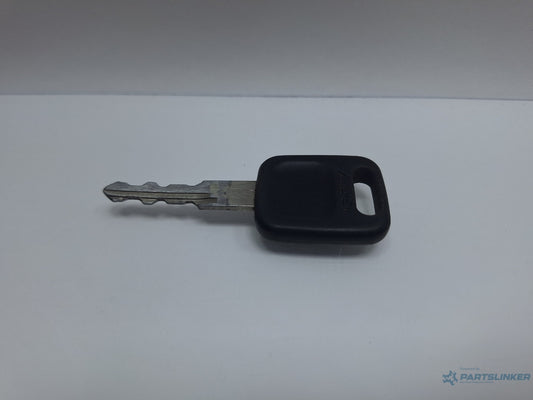 Cheie de contact AUDI A4 Saloon 8D2, B5 1994 - 2001 1.6 1.6 ADP, AHL, ANA, ARM 4A0837220A
