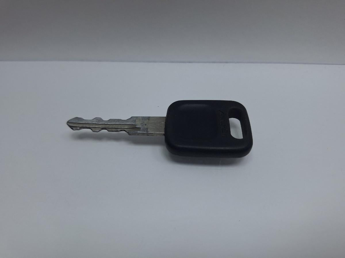 Cheie de contact AUDI A4 Saloon 8D2, B5 1994 - 2001 1.6 1.6 ADP, AHL, ANA, ARM 4A0837220A