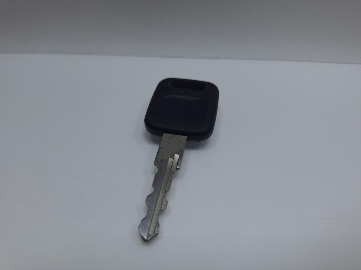 Cheie de contact AUDI A4 Saloon 8D2, B5 1994 - 2001 1.6 1.6 ADP, AHL, ANA, ARM 4A0837220A
