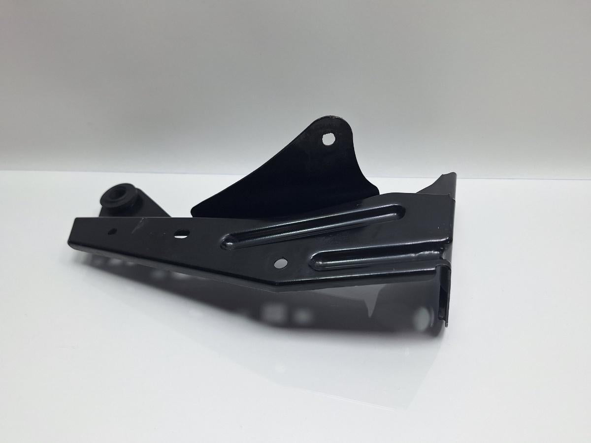 Suport radiator intercooler AUDI A4 III Avant 8ED, B7 2004 - 2008 TDI BKE, BRB 8E0145813G