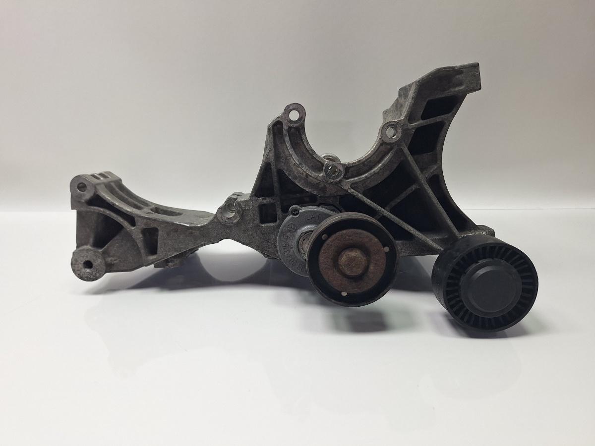 Suport accesorii AUDI A4 III Avant 8ED, B7 2004 - 2008 TDI BKE, BRB 03G903143D