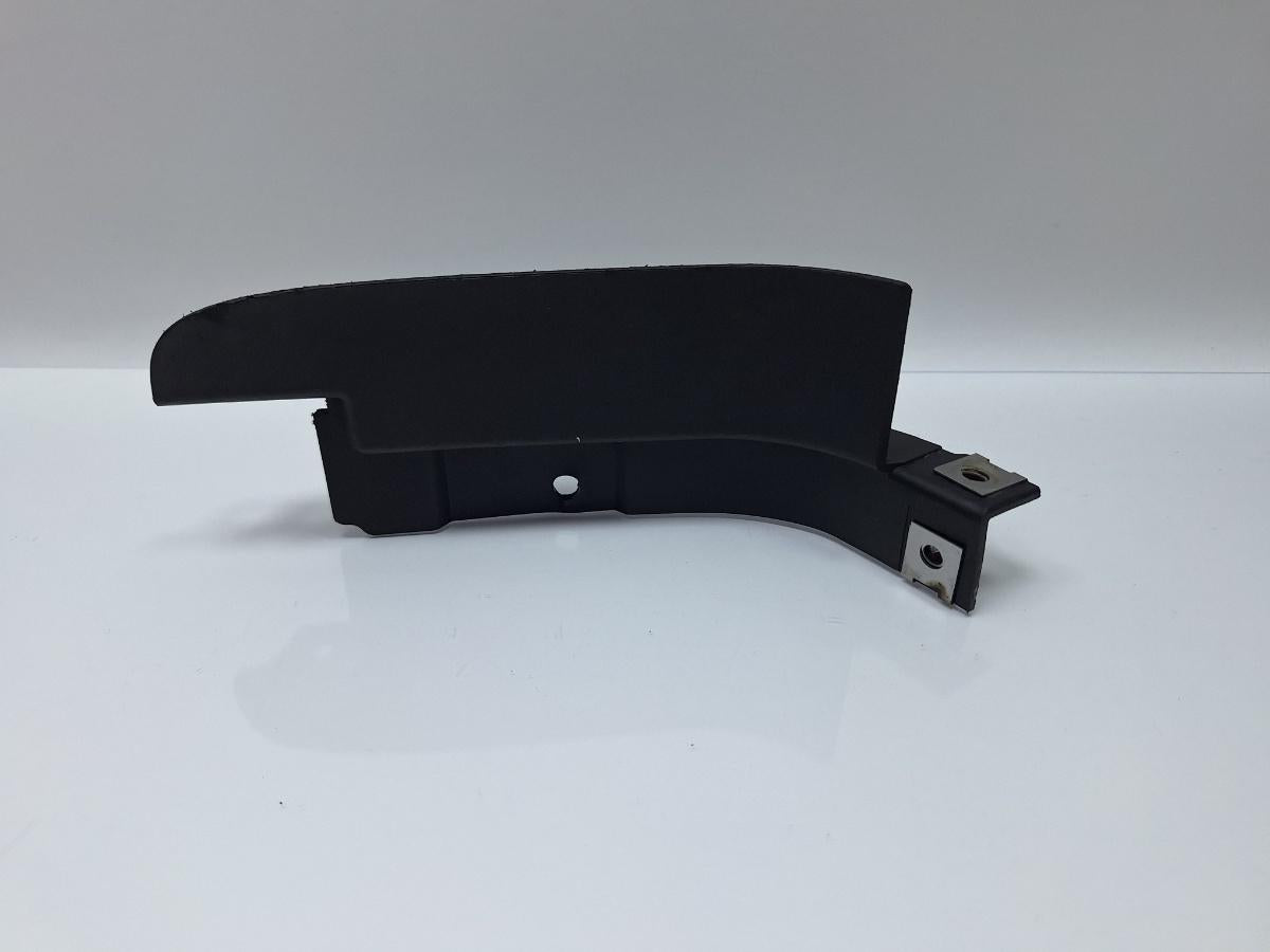 Terminal prag  dreapta AUDI A4 III Avant 8ED, B7 2004 - 2008 TDI BKE, BRB 8E0853834E