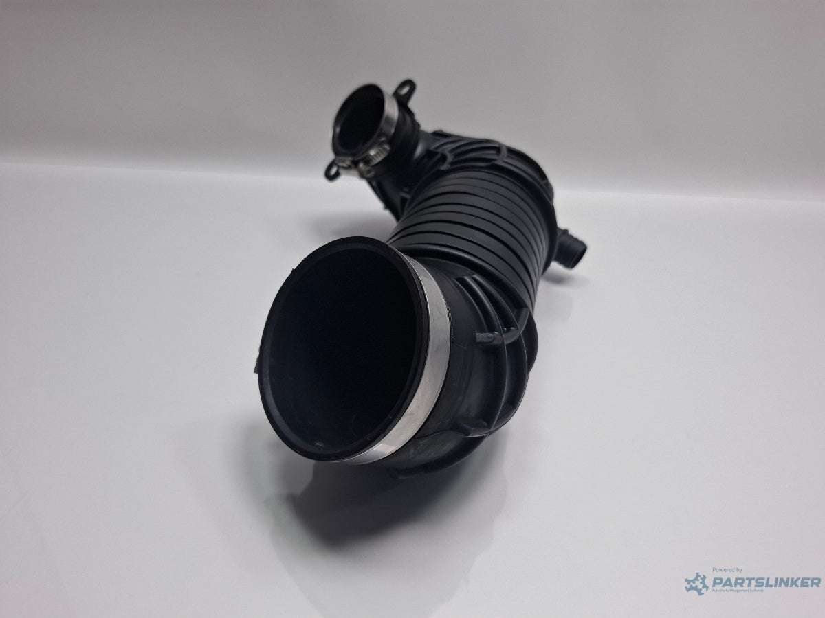 Furtun admisie aer AUDI A4 III Avant 8ED, B7 2004 - 2008 TDI BKE, BRB 8E0129615J