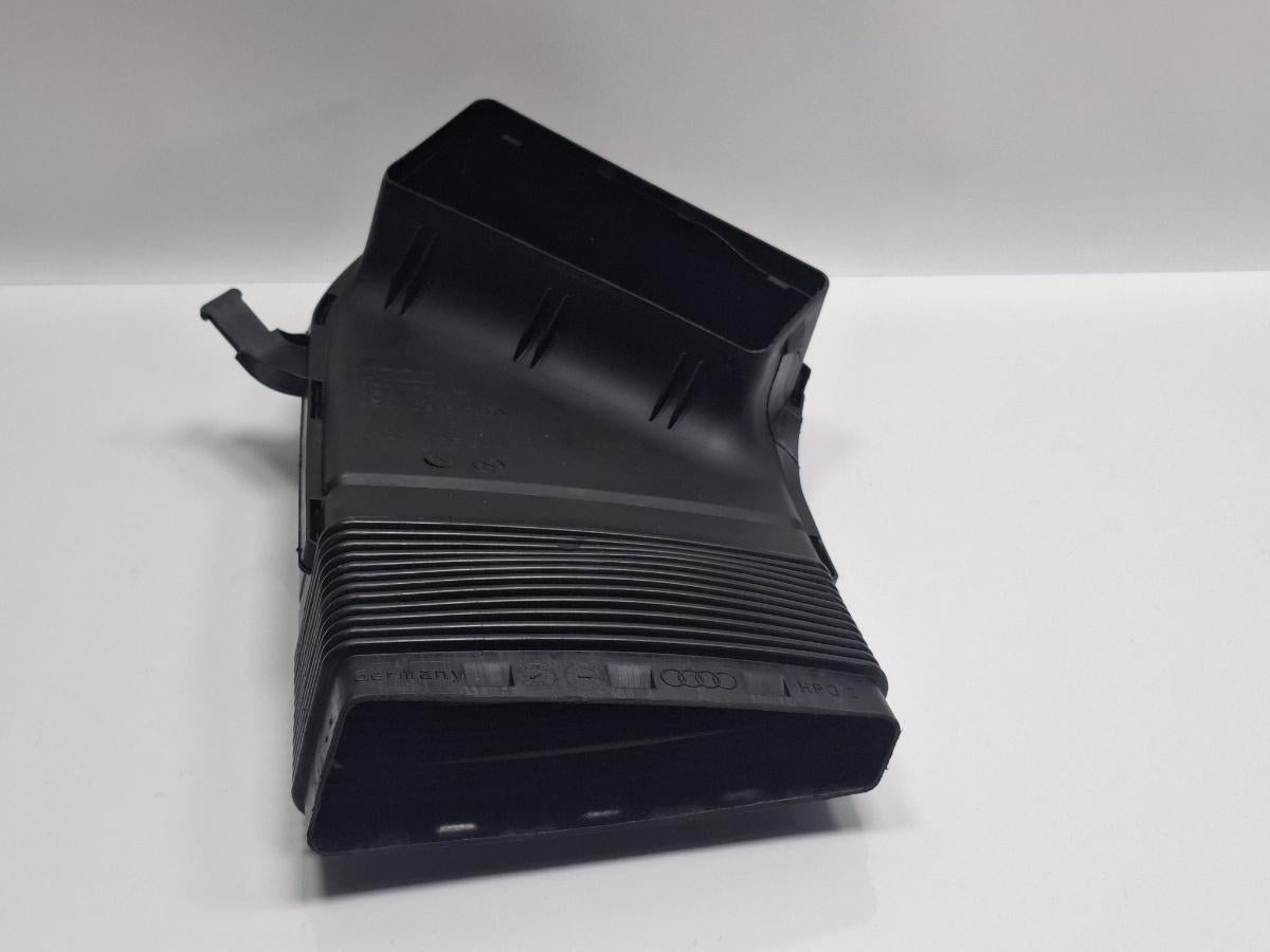 Conducta filtru aer AUDI A4 III Avant 8ED, B7 2004 - 2008 TDI BKE, BRB 8E0129617D
