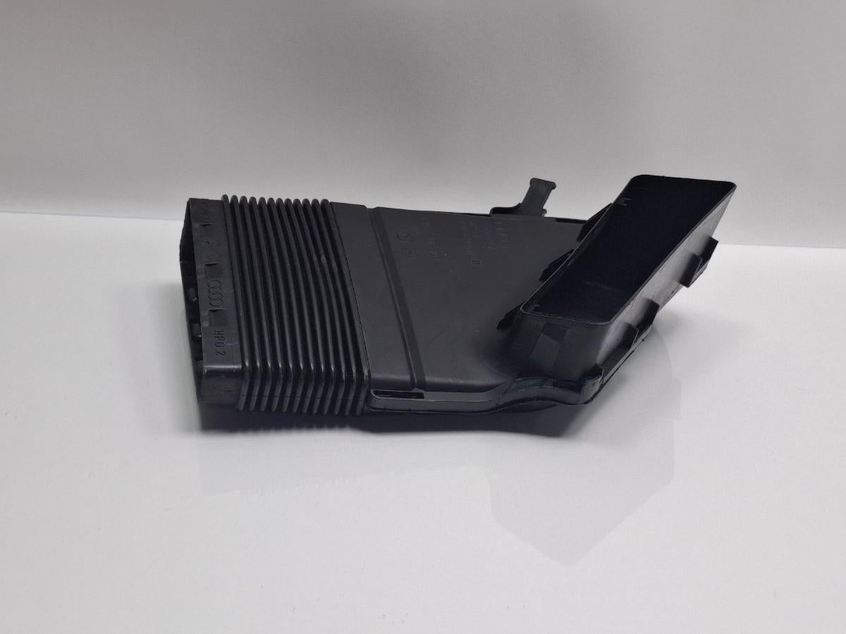 Conducta filtru aer AUDI A4 III Avant 8ED, B7 2004 - 2008 TDI BKE, BRB 8E0129617D