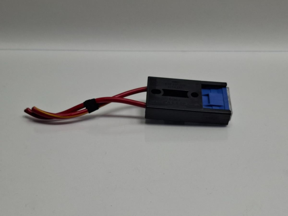 Siguranta 60A instalatie electrica cu soclu AUDI A4 III Avant 8ED, B7 2004 - 2008 TDI BKE, BRB 8A0937530
