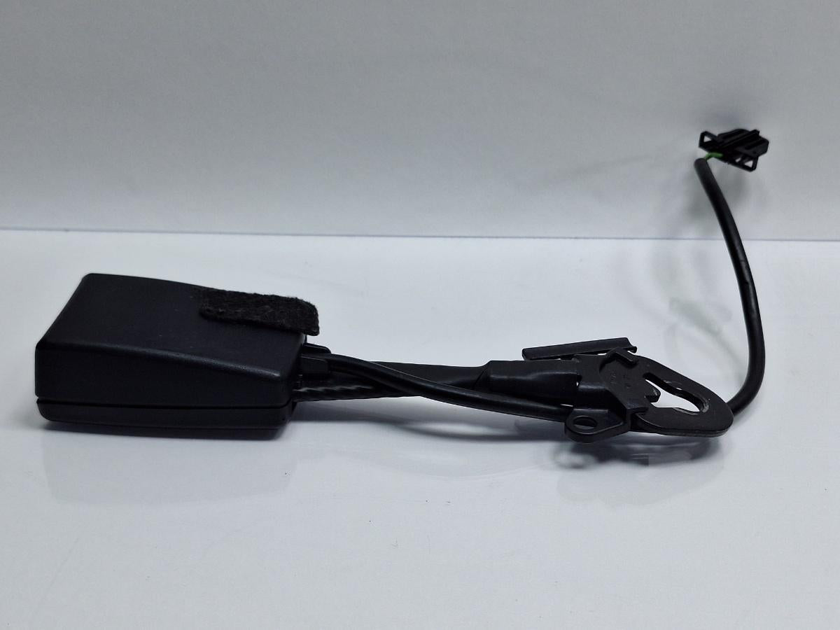 Teaca centura fata AUDI A4 III Avant 8ED, B7 2004 - 2008 TDI BKE, BRB 8E0857755G