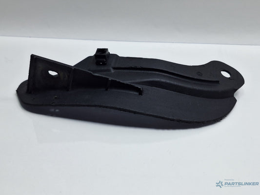 Aparator noroi stanga fata AUDI A4 III Avant 8ED, B7 2004 - 2008 TDI BKE, BRB 8E0853887A