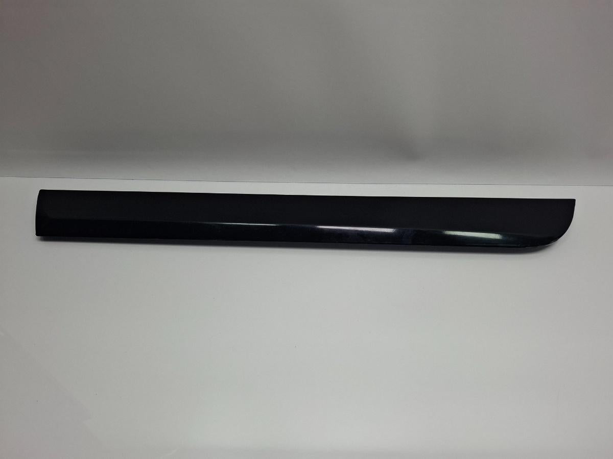 Bandou portiera stanga spate AUDI A4 III Avant 8ED, B7 2004 - 2008 negru LY9B 8E0853969E