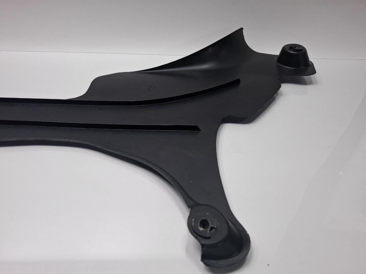 Scut de protectie sub caroserie portbagaj AUDI A4 III Avant 8ED, B7 2004 - 2008 TDI BKE, BRB 8E0825219F