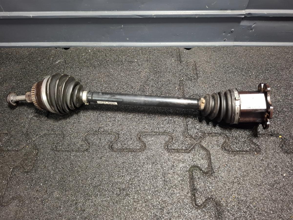 Planetara dreapta AUDI A4 III Avant 8ED, B7 2004 - 2008 TDI BKE, BRB 8E0407272AT