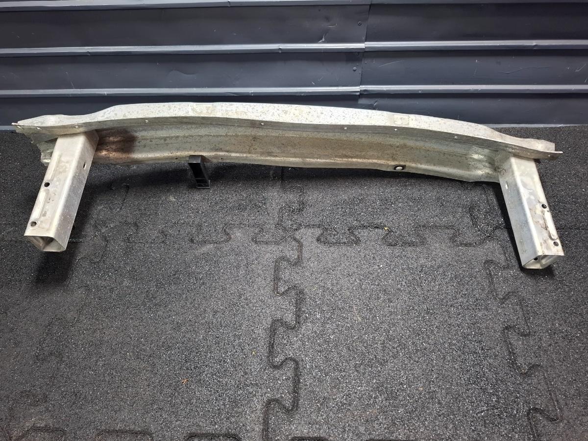 Armatura bara spate AUDI A4 III Avant 8ED, B7 2004 - 2008 TDI BKE, BRB 8E0807332B
