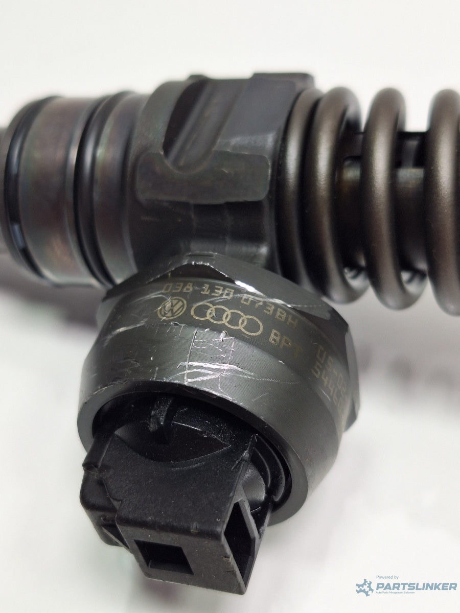 Injector 1.9 TDI BKE, BRB AUDI A4 III Avant 8ED, B7 2004 - 2008 BW BOSCH 0414720230 038130073BH