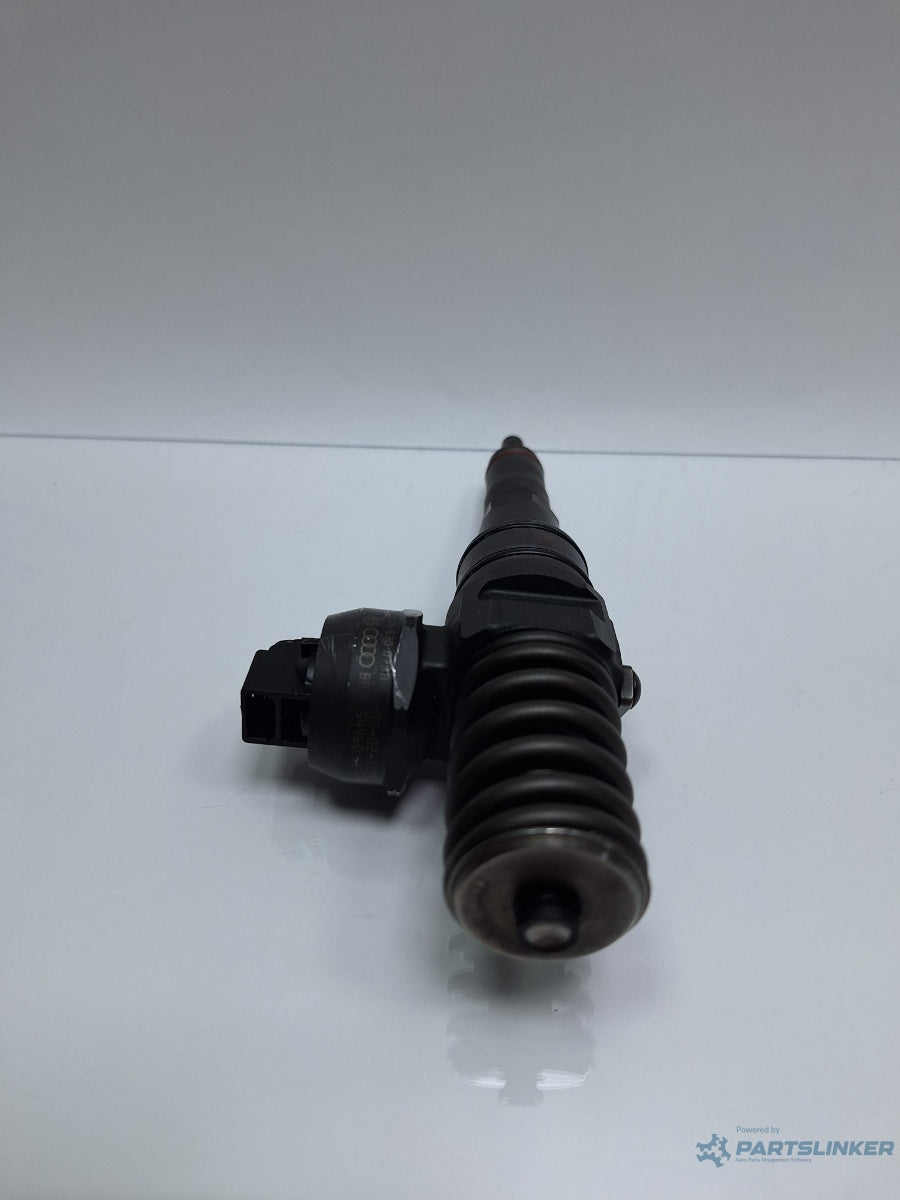 Injector 1.9 TDI BKE, BRB AUDI A4 III Avant 8ED, B7 2004 - 2008 BW BOSCH 0414720230 038130073BH