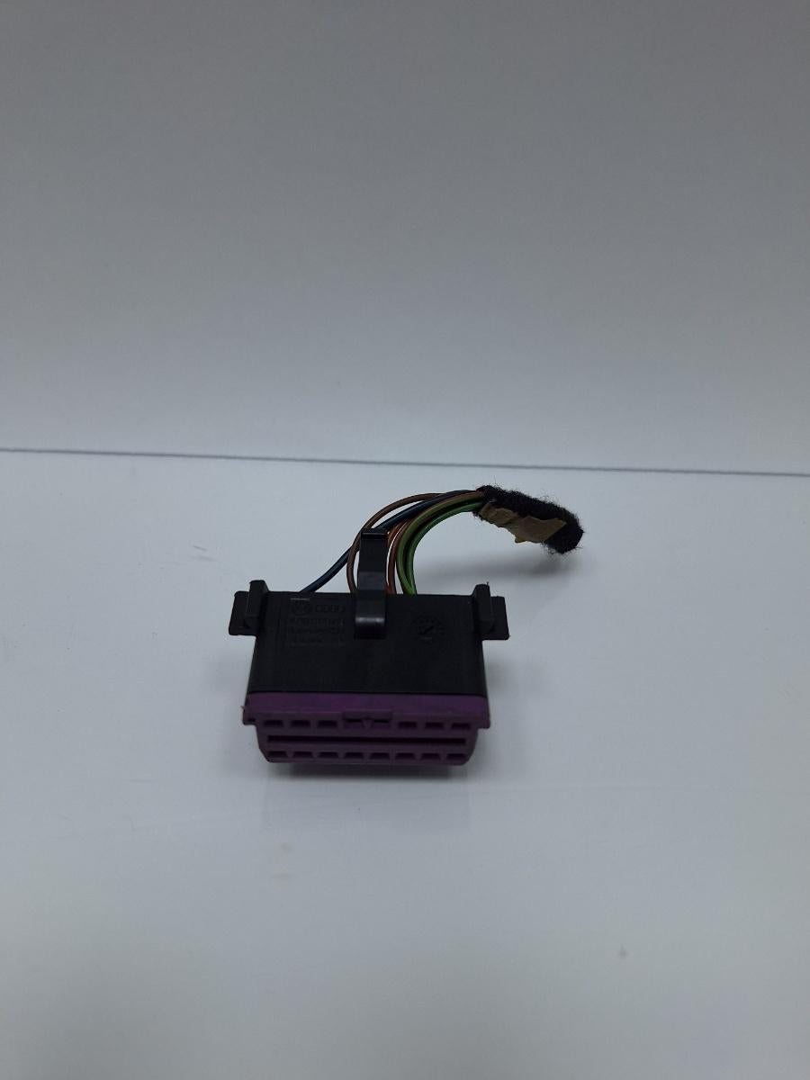Mufa conector OBD 2 AUDI A4 III Avant 8ED, B7 2004 - 2008 TDI BKE, BRB 8D0972695