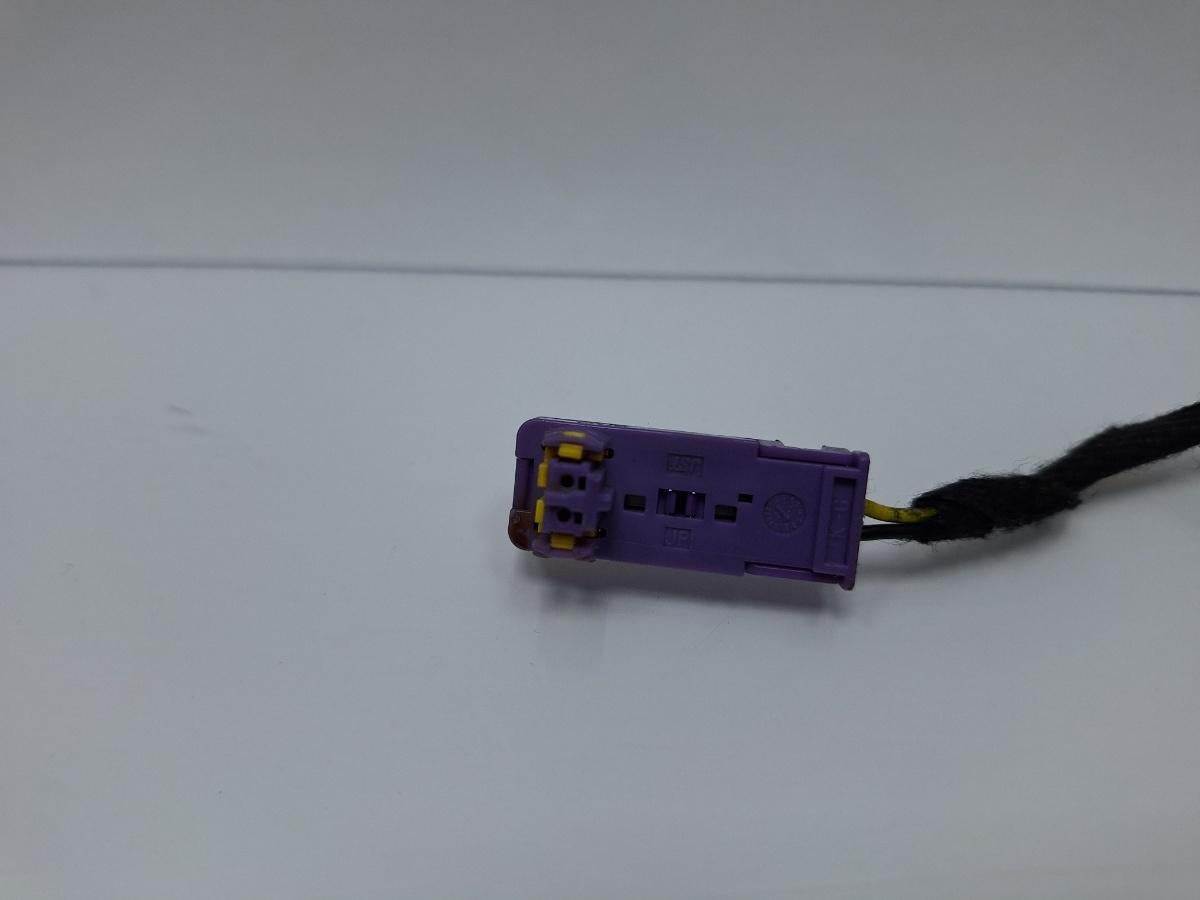 Mufa conector centura de siguranta AUDI A4 III Avant 8ED, B7 2004 - 2008 TDI BKE, BRB 4F0972571B