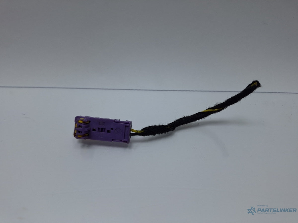 Mufa conector centura de siguranta AUDI A4 III Avant 8ED, B7 2004 - 2008 TDI BKE, BRB 4F0972571B