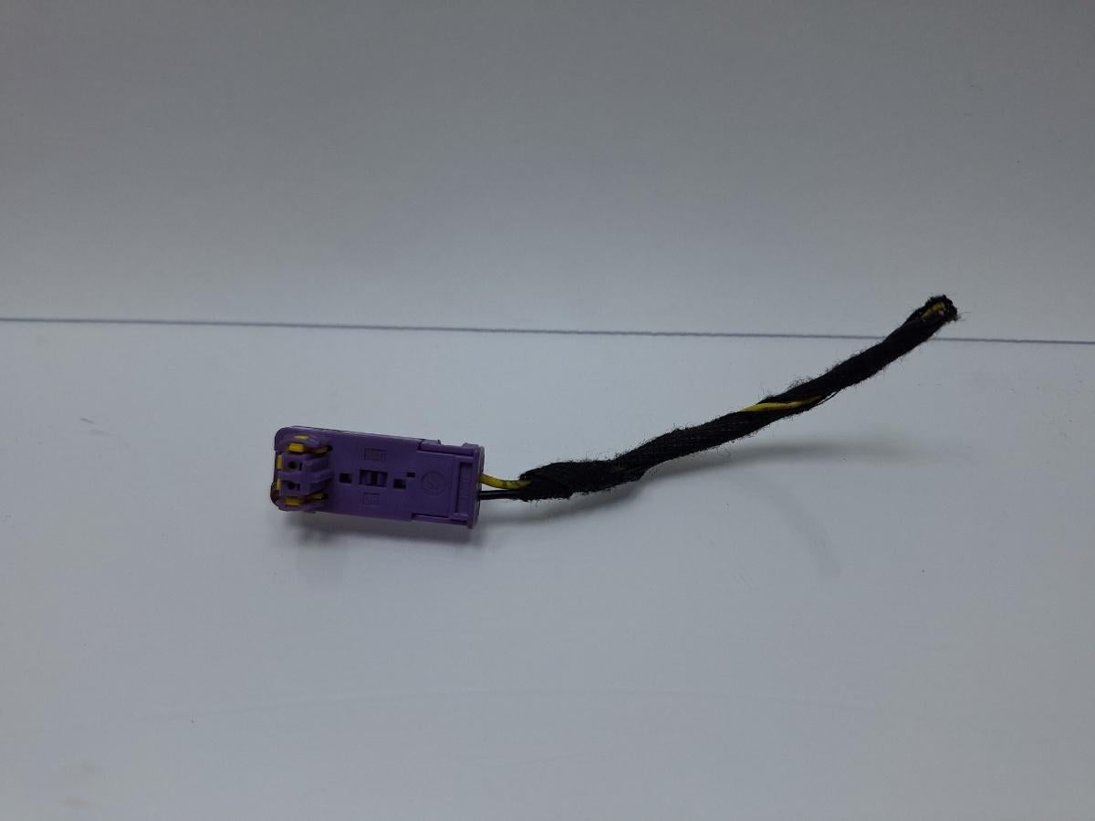 Mufa conector centura de siguranta AUDI A4 III Avant 8ED, B7 2004 - 2008 TDI BKE, BRB 4F0972571B