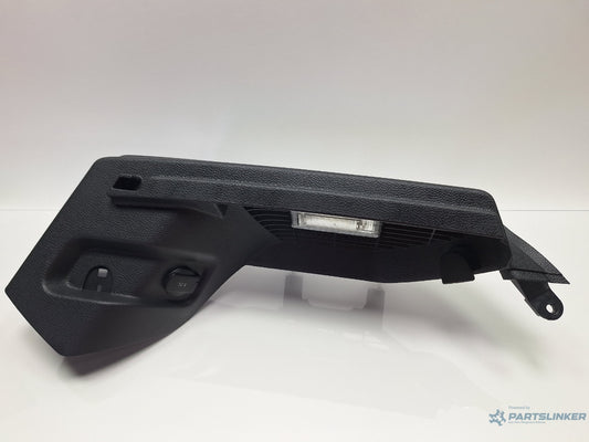 Suport polita portbagaj dreapta VOLKSWAGEN GOLF VI 5K1_ 2008 - 2012 TDi BlueMotion CAYC 1K6867762AC