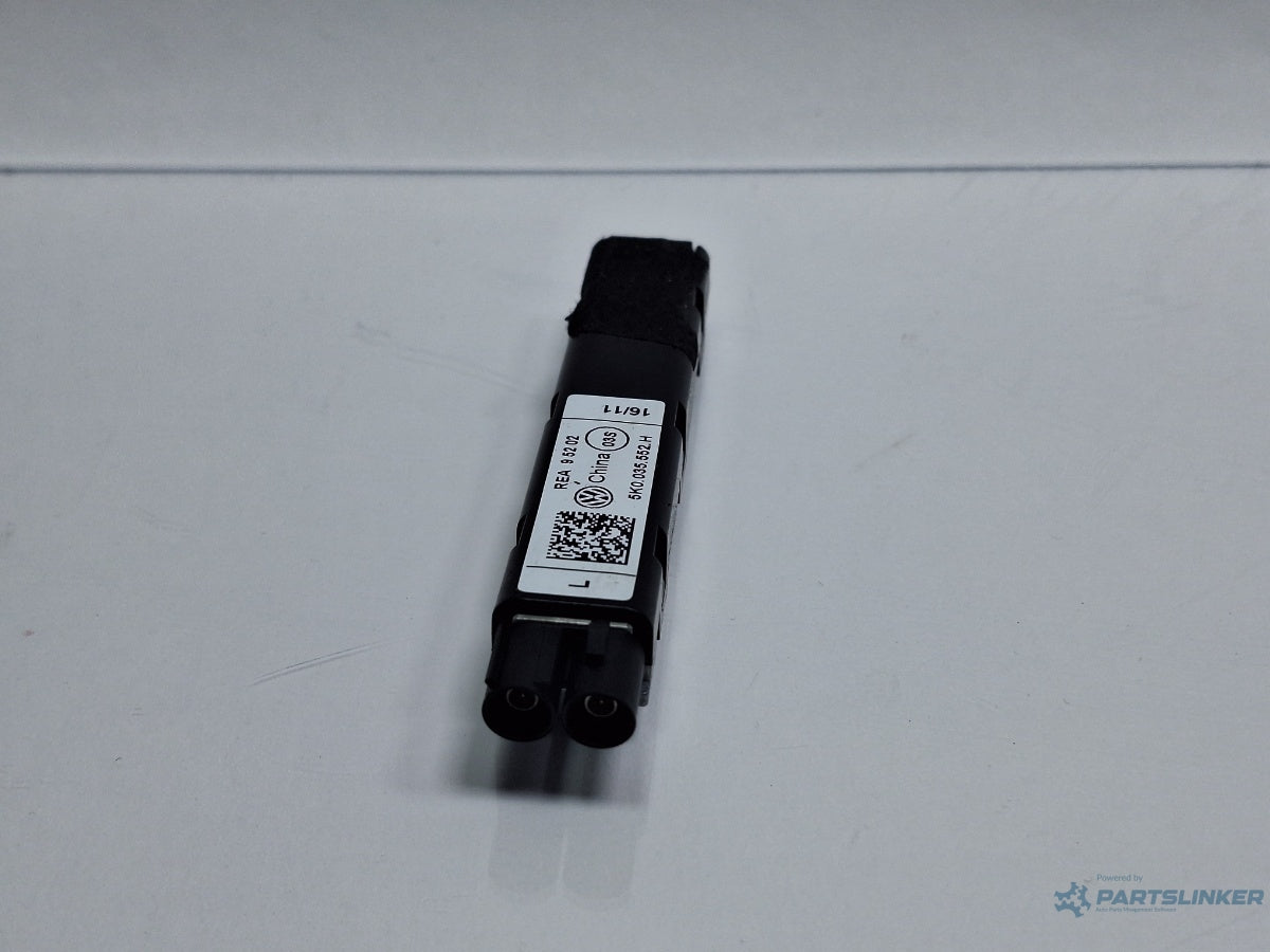 Amplificator antena VOLKSWAGEN GOLF VI 5K1_ 2008 - 2012 TDi BlueMotion CAYC 5K0035552H