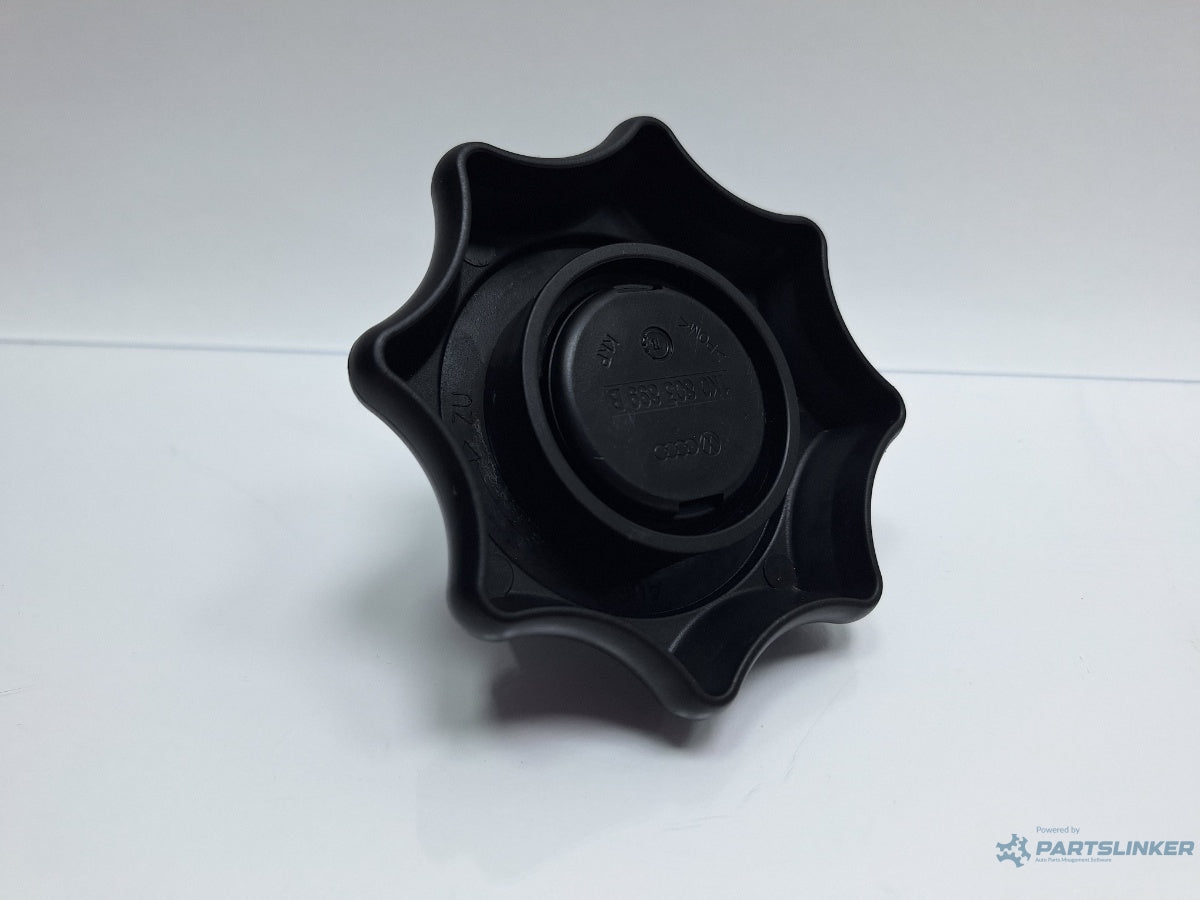 Surub fixare roata de rezerva VOLKSWAGEN GOLF VI 5K1_ 2008 - 2012 TDi BlueMotion CAYC 1K0803899B