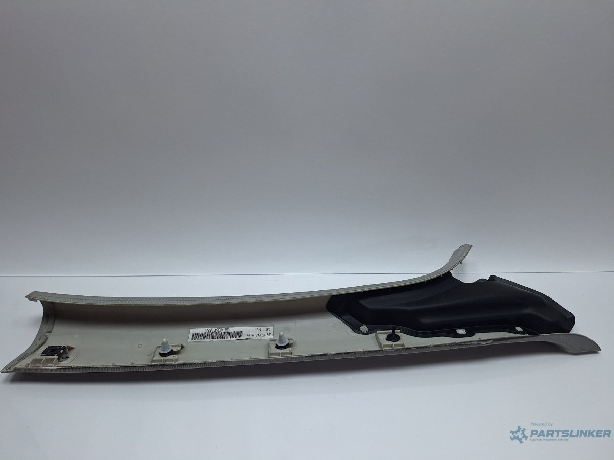 Ornament stalp parbriz stanga VOLKSWAGEN GOLF VI 5K1_ 2008 - 2012 TDi BlueMotion CAYC 5K0867233C