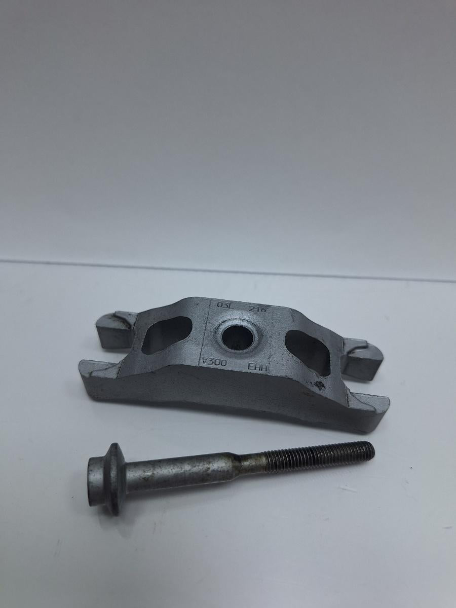 Clema fixare injector combustibil VOLKSWAGEN GOLF VI 5K1_ 2011 TDi BlueMotion CAYC 77KW|105HP 2011