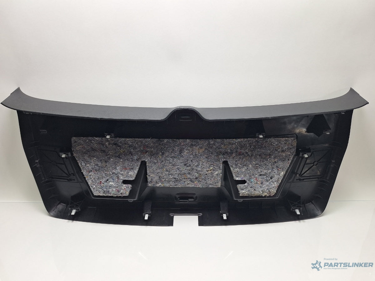 Ornament capac hayon VOLKSWAGEN GOLF VI 5K1_ 2008 - 2012 TDi BlueMotion CAYC 5K6867605