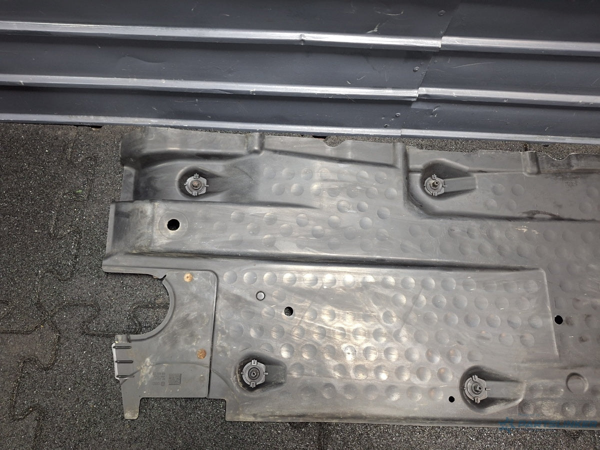 Scut podea dreapta VOLKSWAGEN GOLF VI 5K1_ 2008 - 2012 TDi BlueMotion CAYC 1K0825202BG