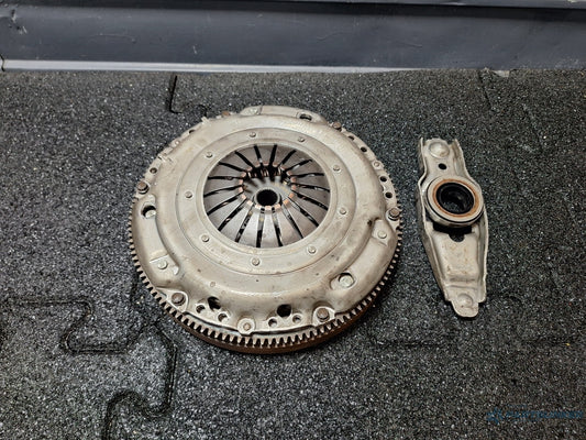 Kit ambreiaj masa simla start&stop VOLKSWAGEN GOLF VI 5K1_ 2008 - 2012 TDi BlueMotion CAYC LUK 123059810 03L105269