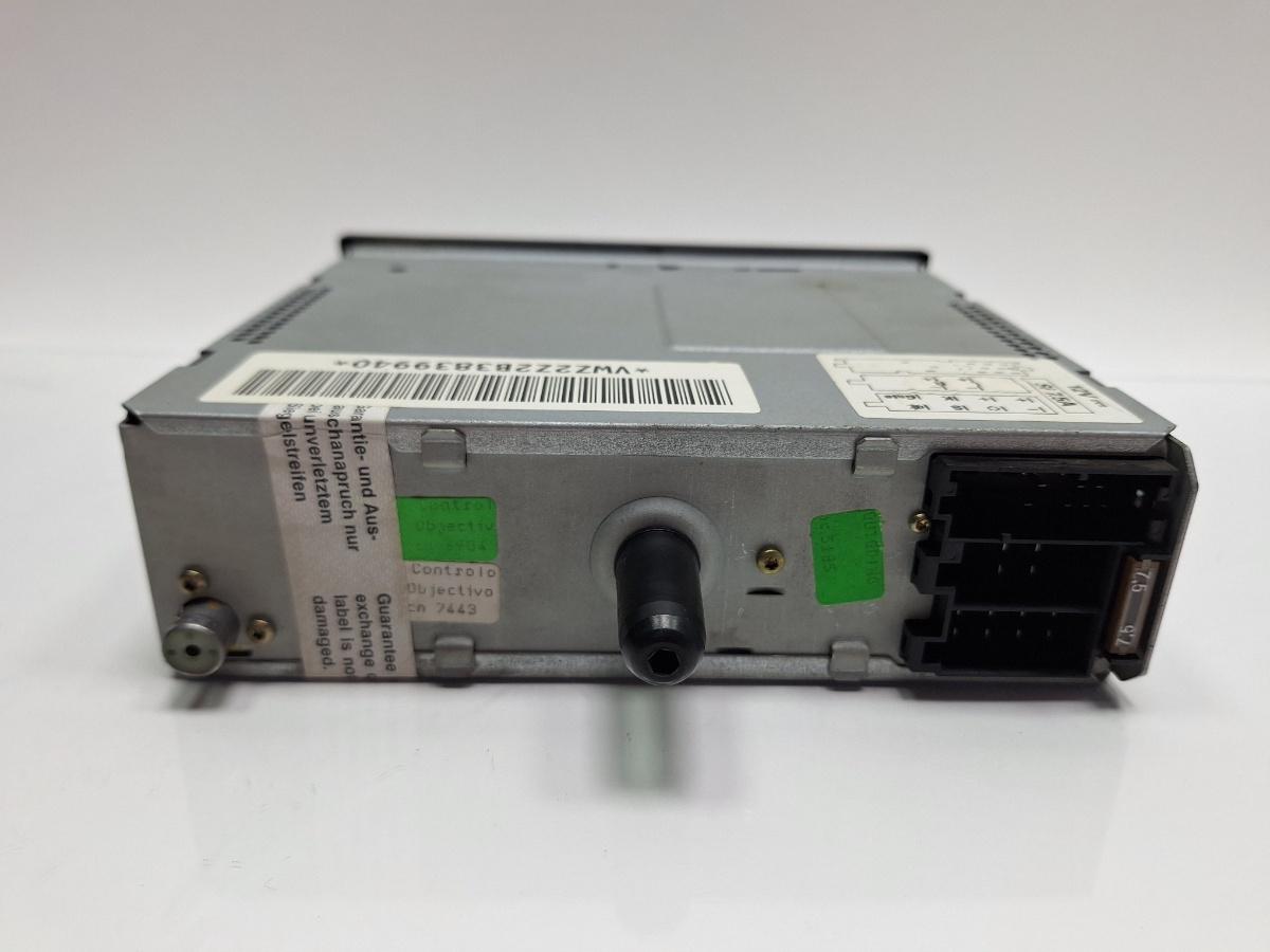 Radio VOLKSWAGEN PASSAT 3B3 2000 - 2005 1.6 1.6 ALZ 1J0035152E