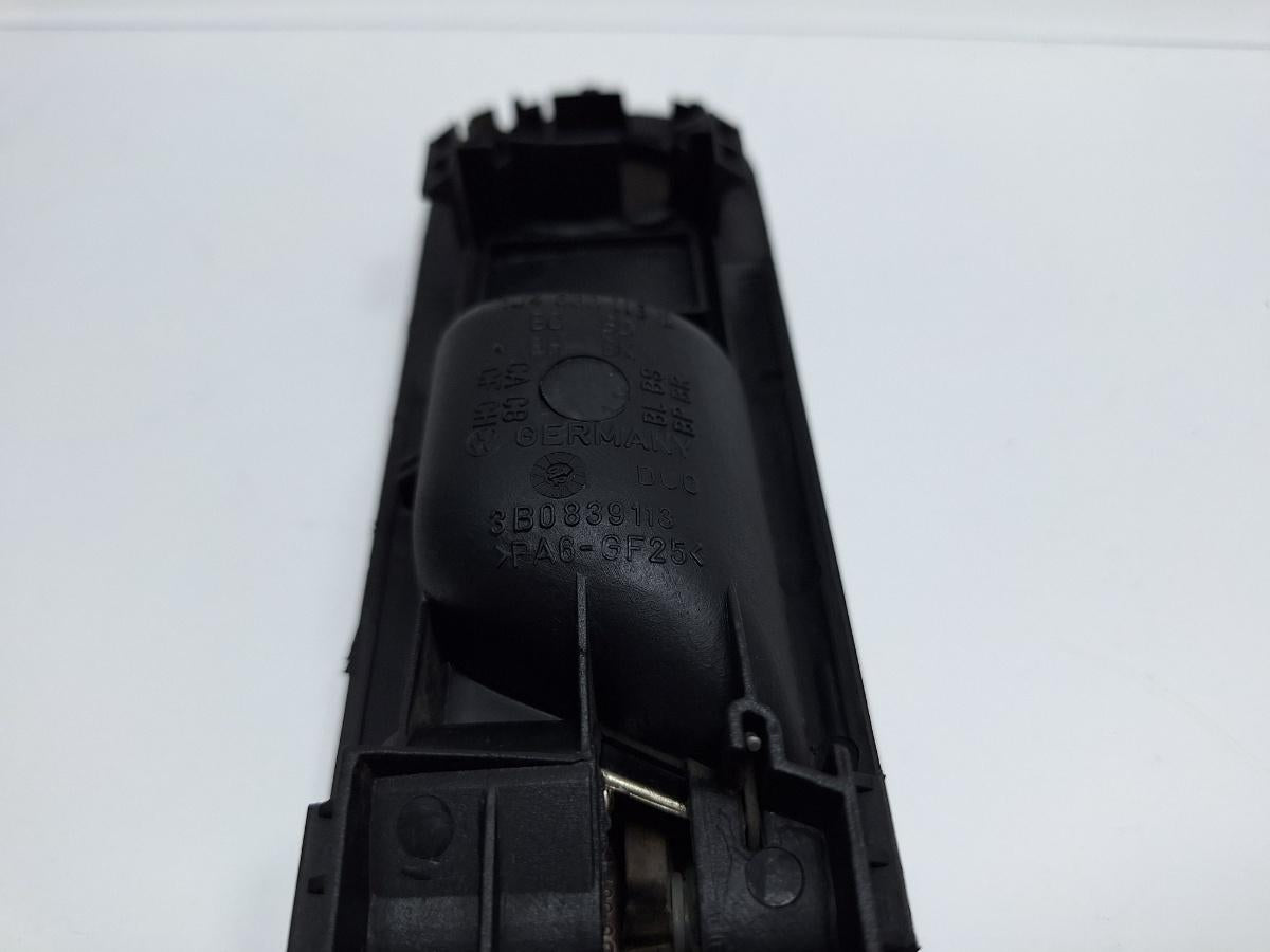 Maner interior usa stanga spate VOLKSWAGEN PASSAT 3B3 2000 - 2005 1.6 1.6 ALZ 3B0839113